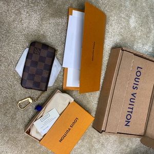Authentic Louis Vuitton Key Cles/Pouch
